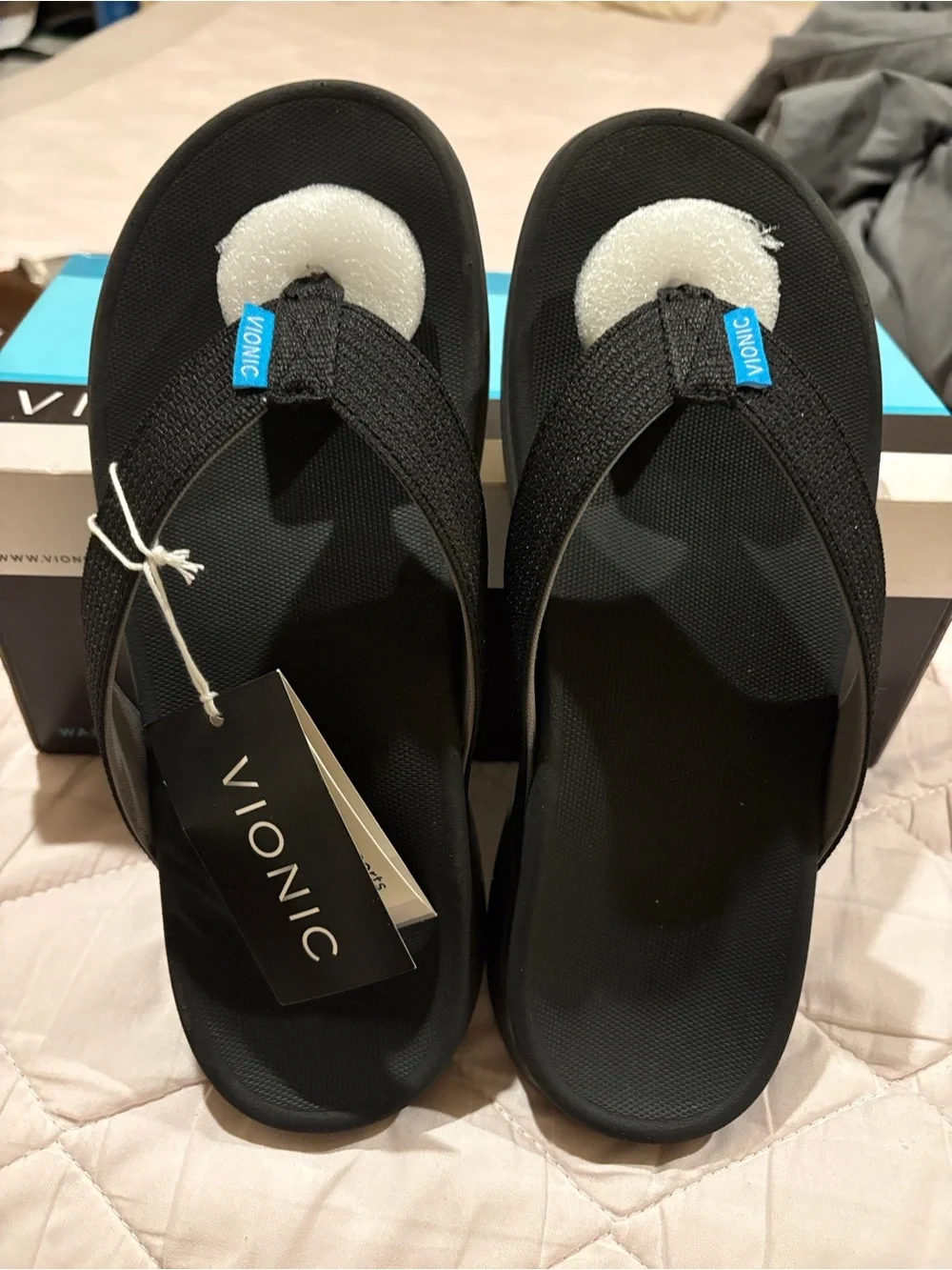 Vionic Black Men's Flip-Flop Sandals